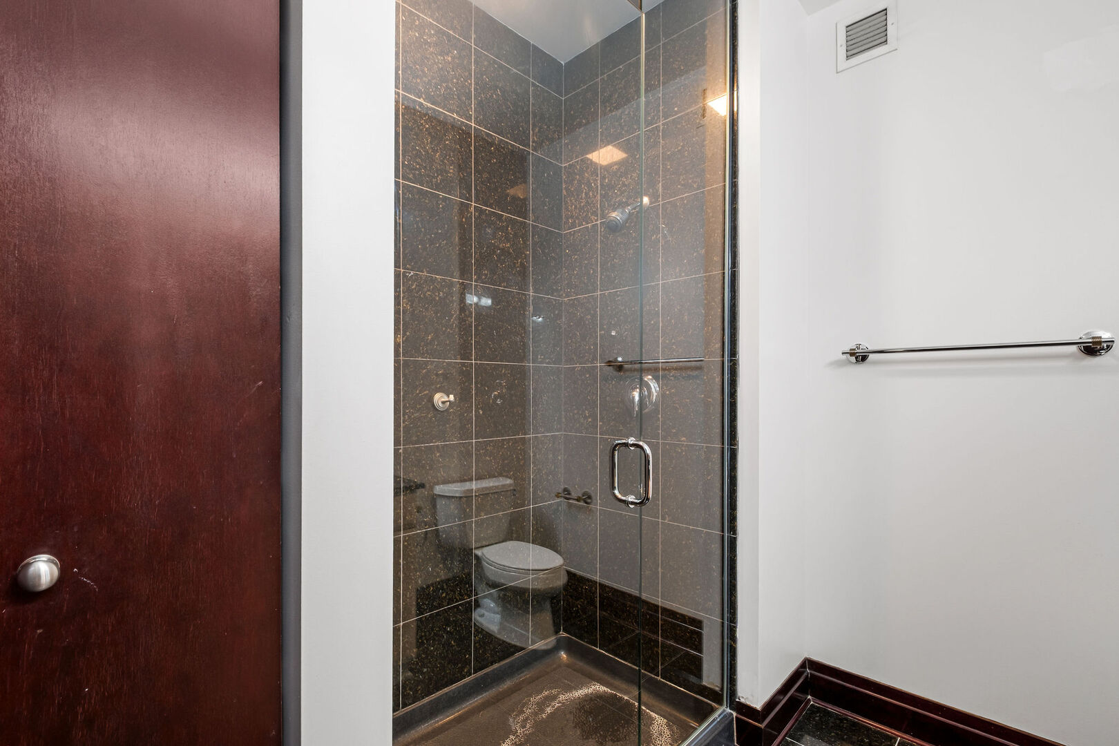 33 W Ontario Street 42es Property Photo 16