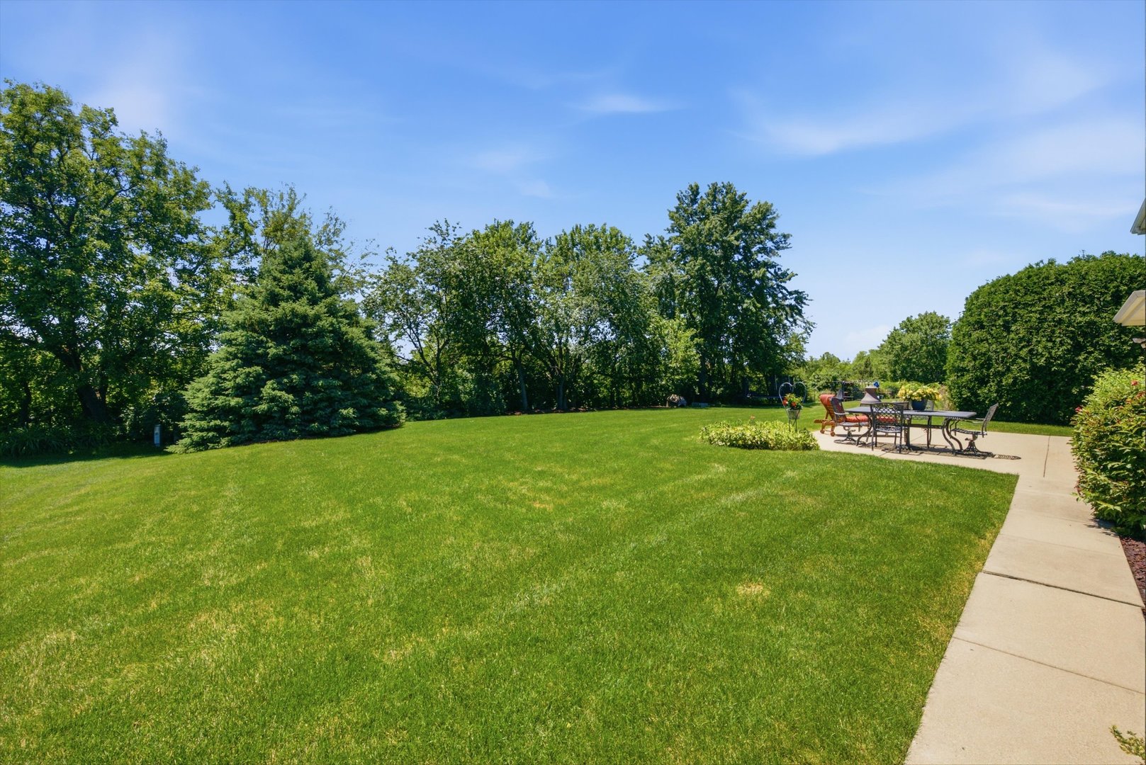 11321 Laura Lane Property Photo 5