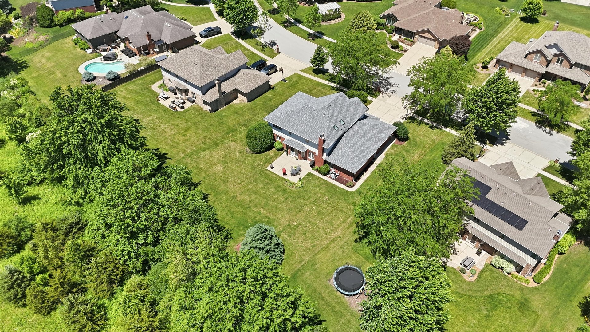 11321 Laura Lane Property Photo 6
