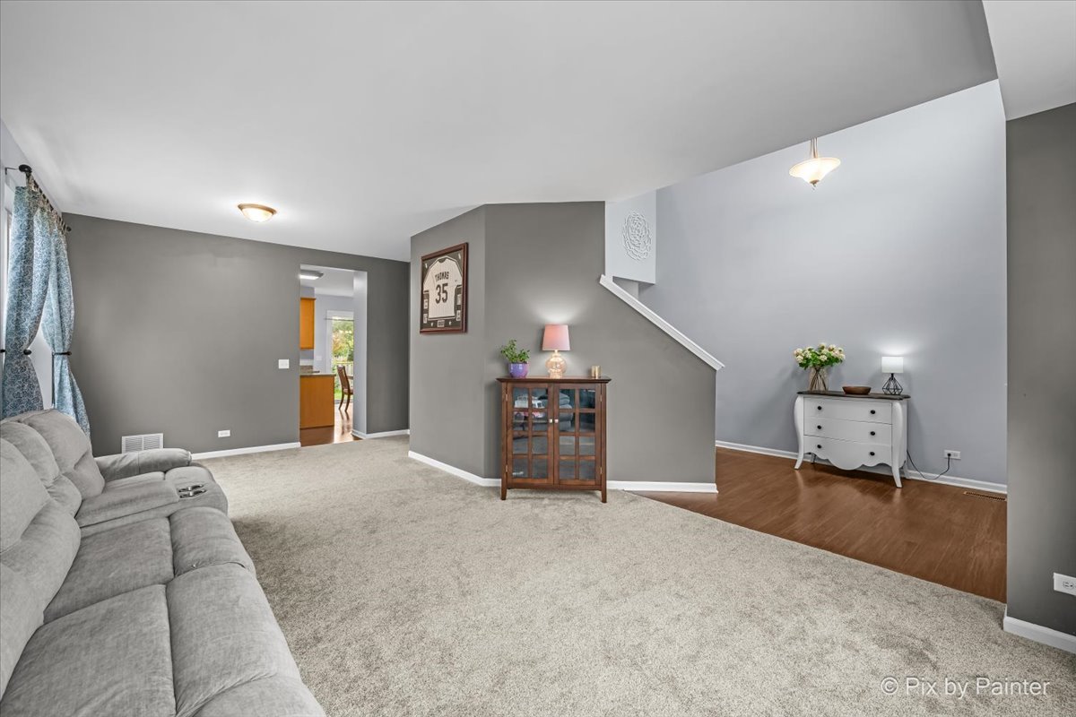 1340 Evergreen Lane Property Photo 4
