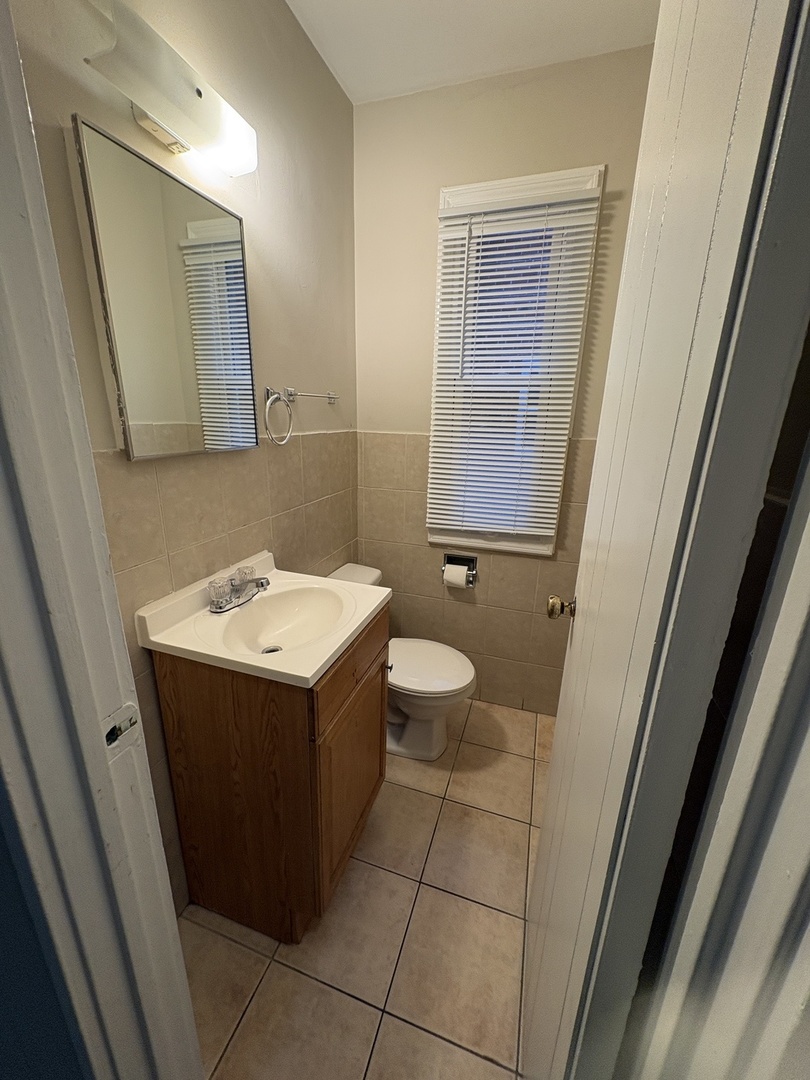 4864 Carol Street D Property Photo 12