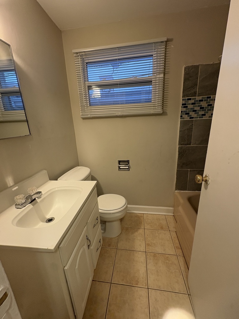 4864 Carol Street D Property Photo 20