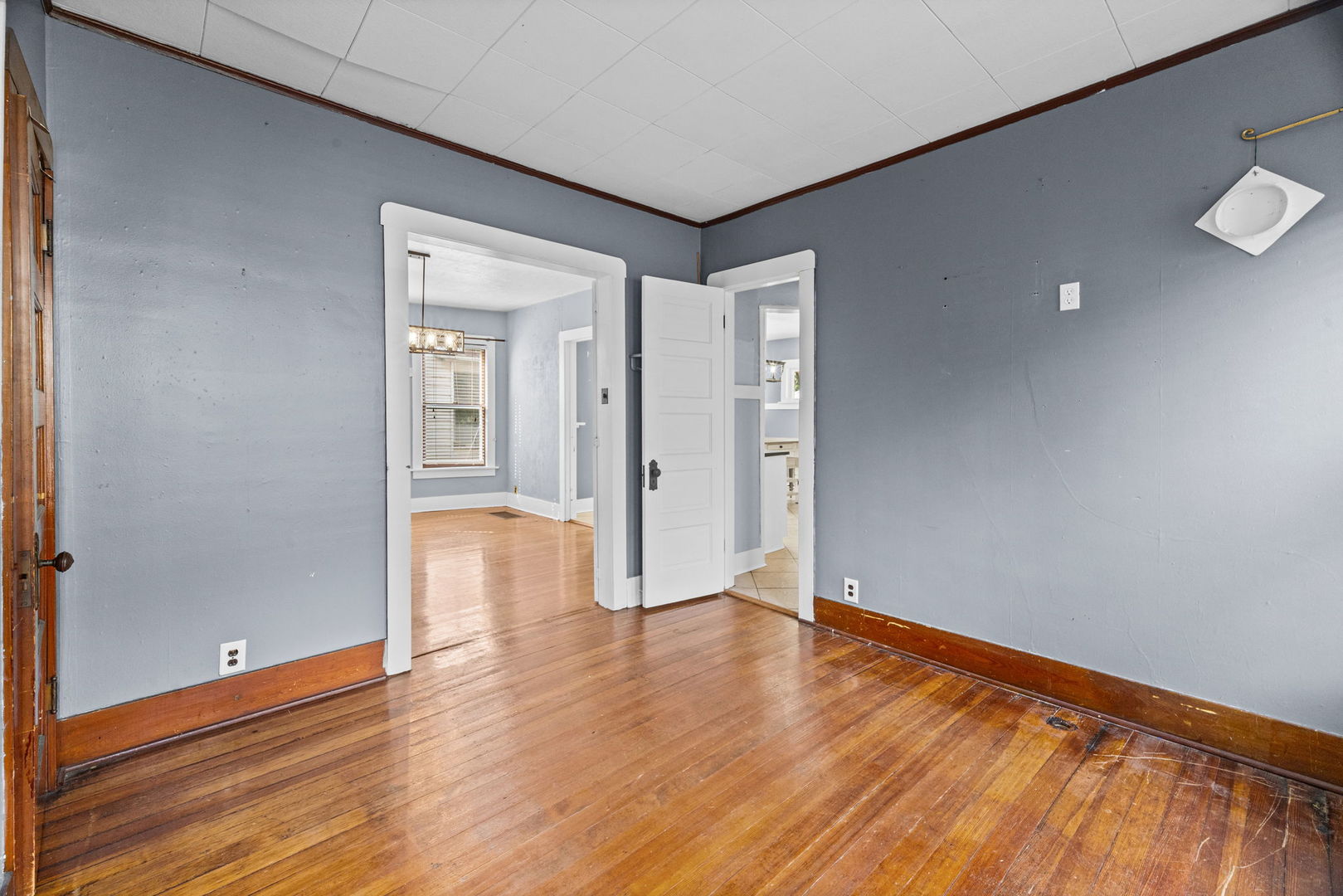 448 Grand Avenue Property Photo 9