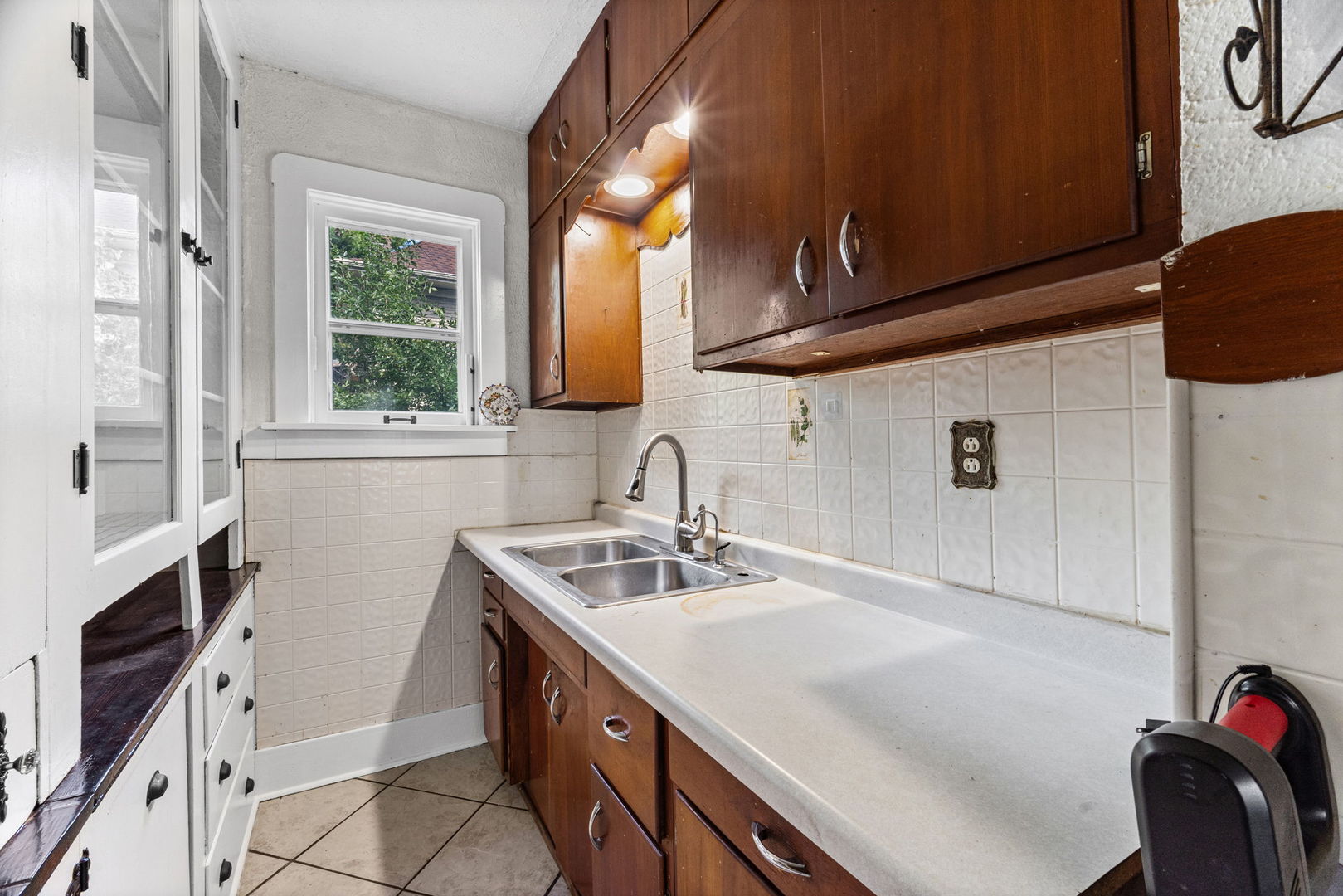 448 Grand Avenue Property Photo 12