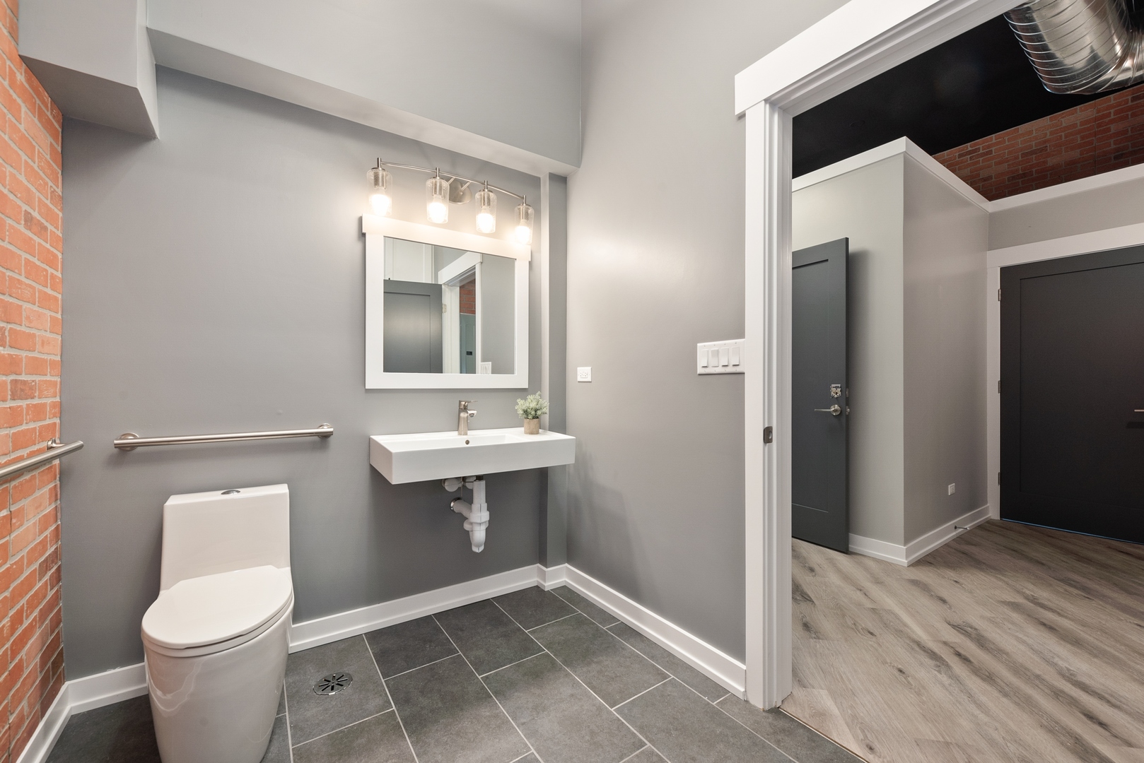 2136 W Belmont Avenue 1 Property Photo 12