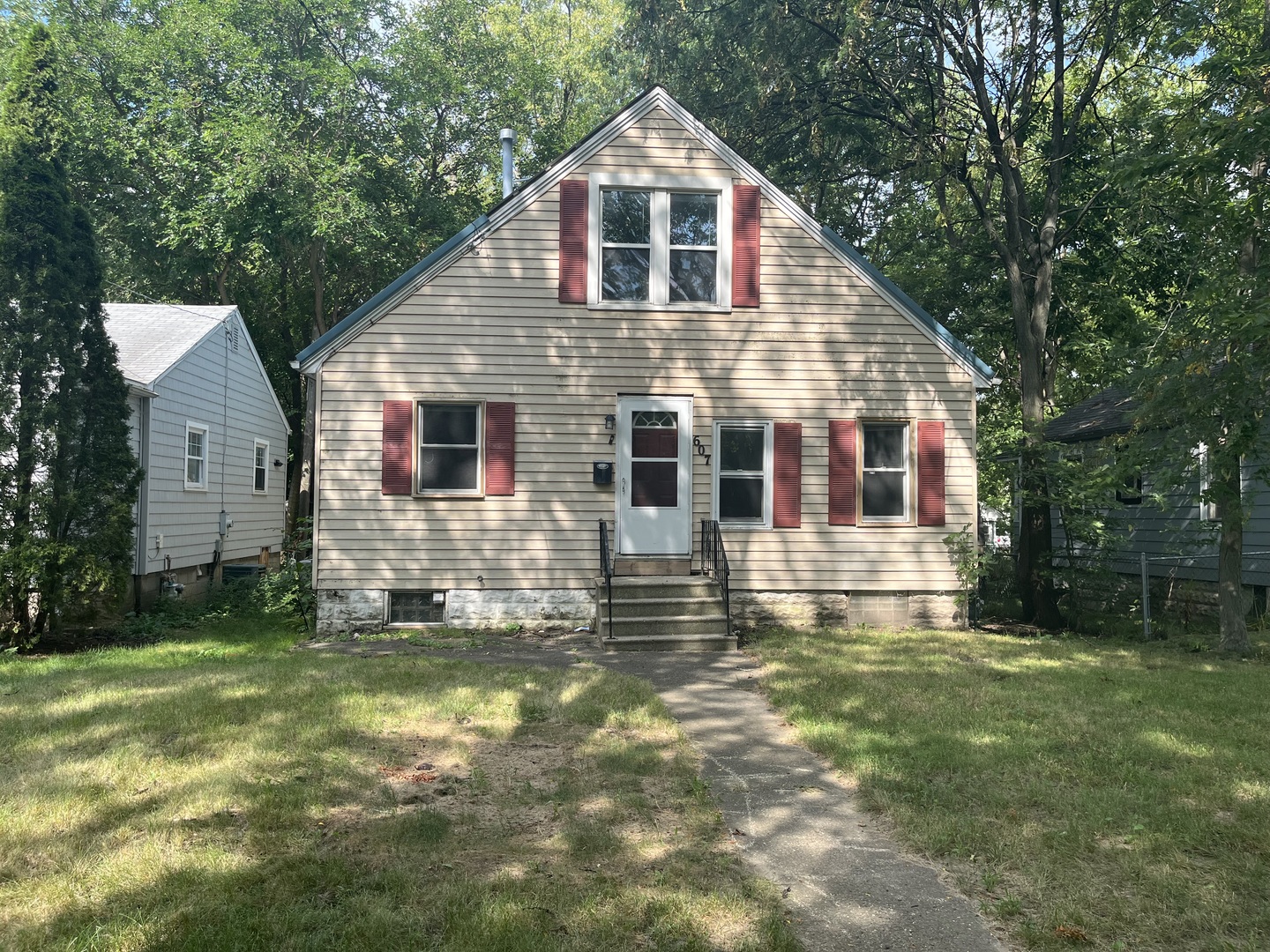607 Leonard Avenue Property Photo 1