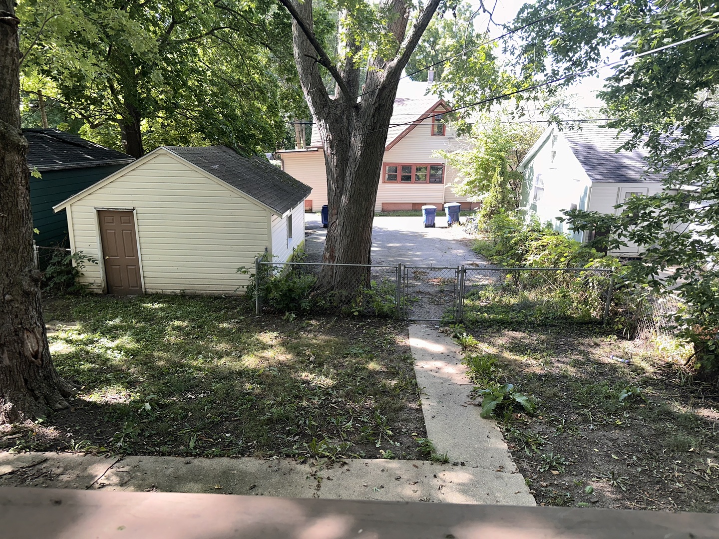 607 Leonard Avenue Property Photo 3