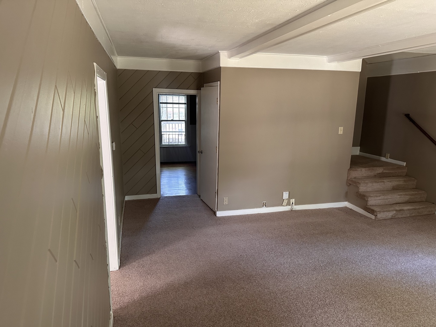 607 Leonard Avenue Property Photo 5