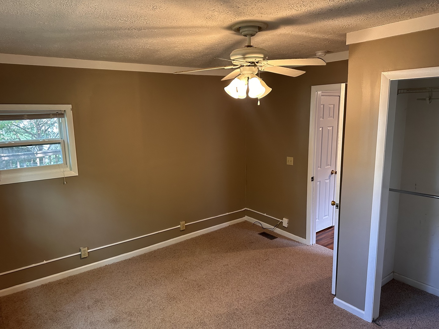 607 Leonard Avenue Property Photo 9