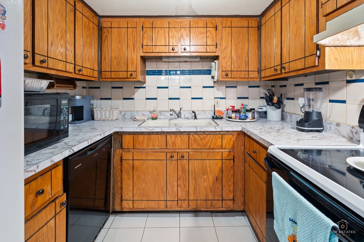 12756586 Property Photo 11