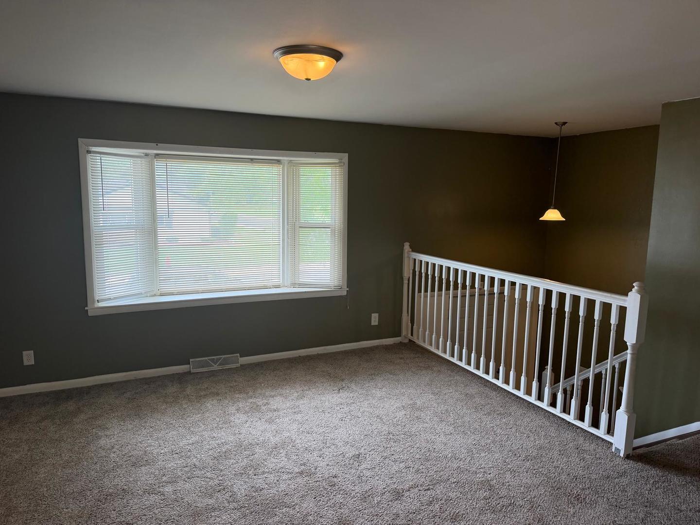 15726 Avalon Avenue Property Photo 7
