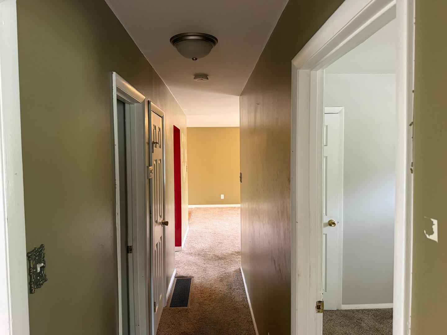 15726 Avalon Avenue Property Photo 11