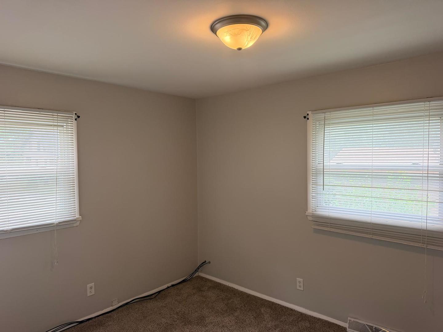 15726 Avalon Avenue Property Photo 13