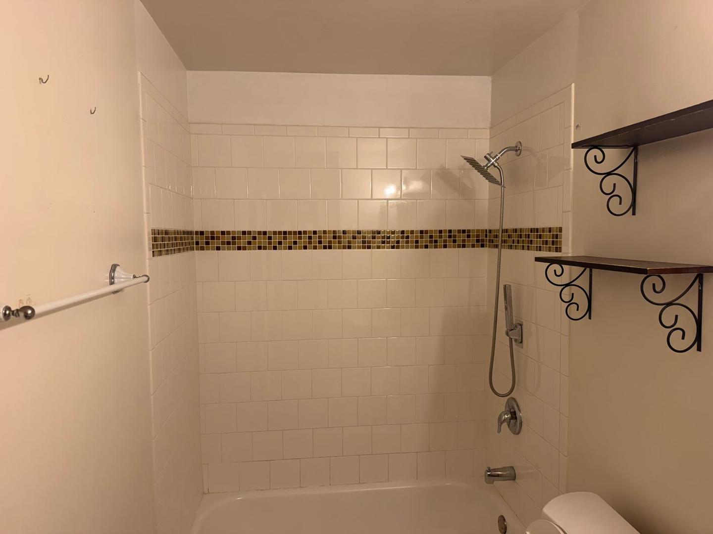 15726 Avalon Avenue Property Photo 16
