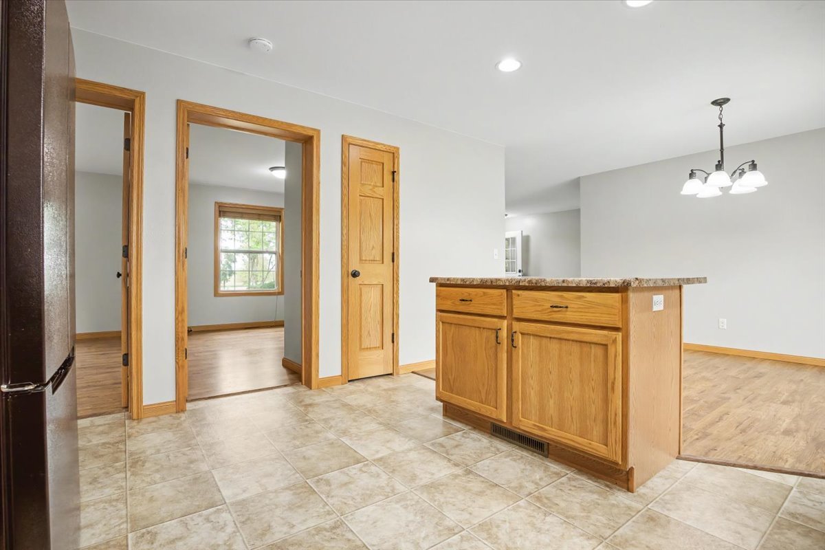 11924 E 2800 North Road Property Photo 12