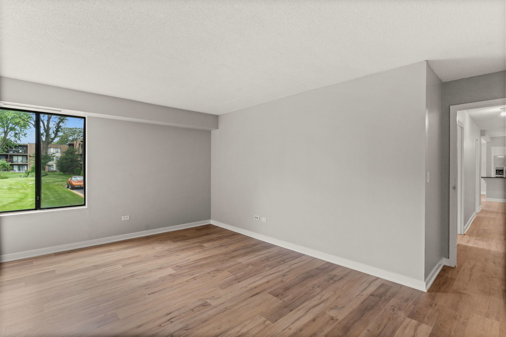 924 S Lake Court 105 Property Photo 14