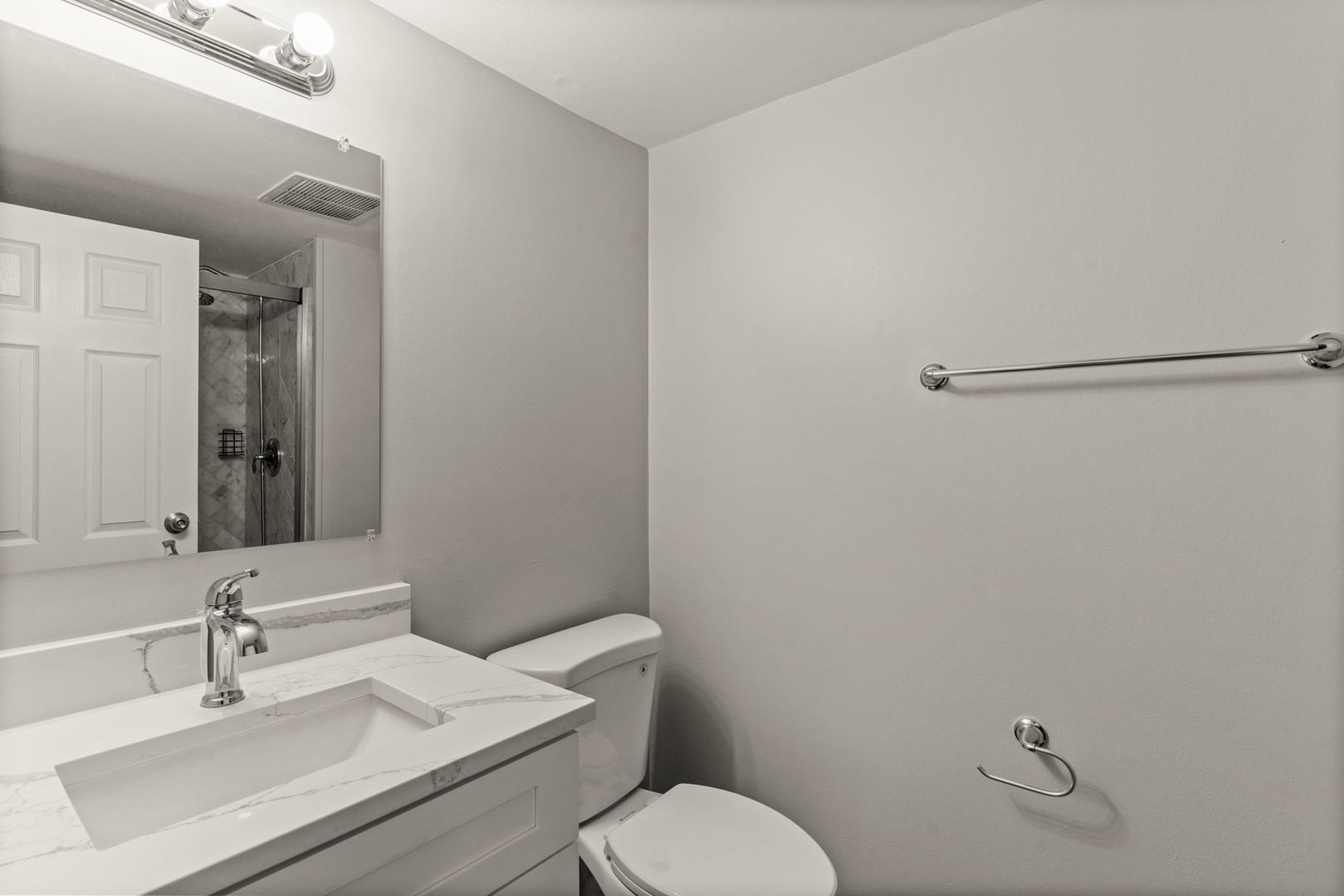 924 S Lake Court 105 Property Photo 16