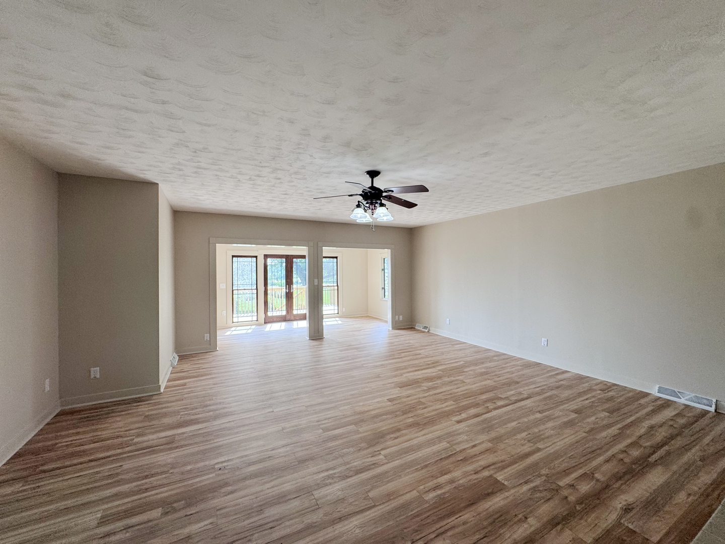 1123a Inlet Road Property Photo 9