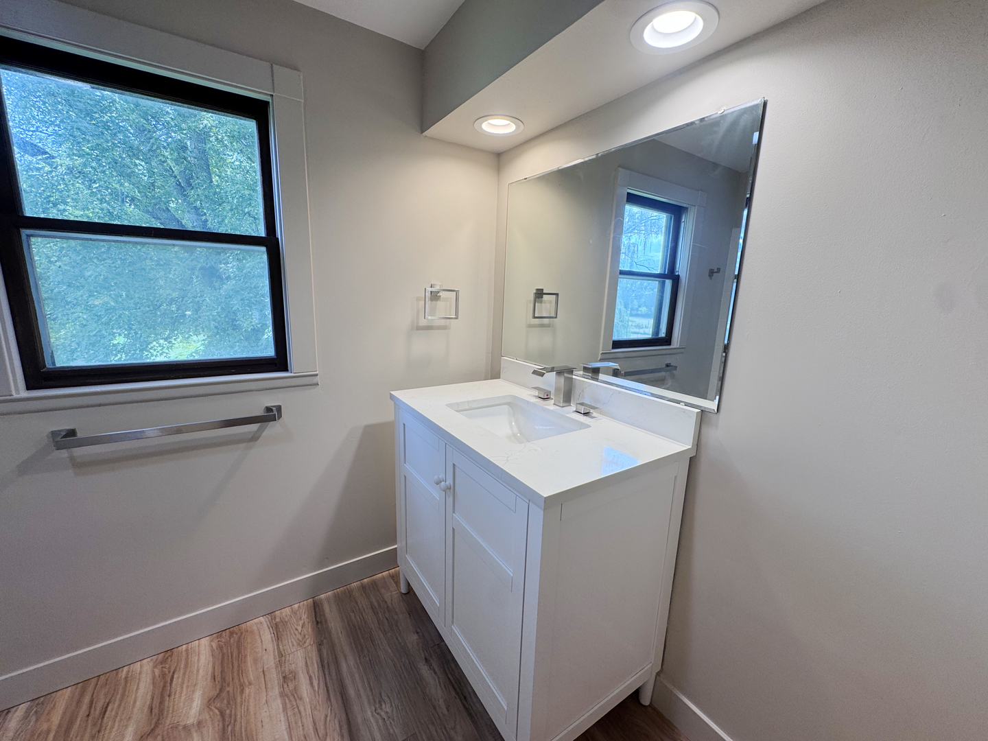 1123a Inlet Road Property Photo 27