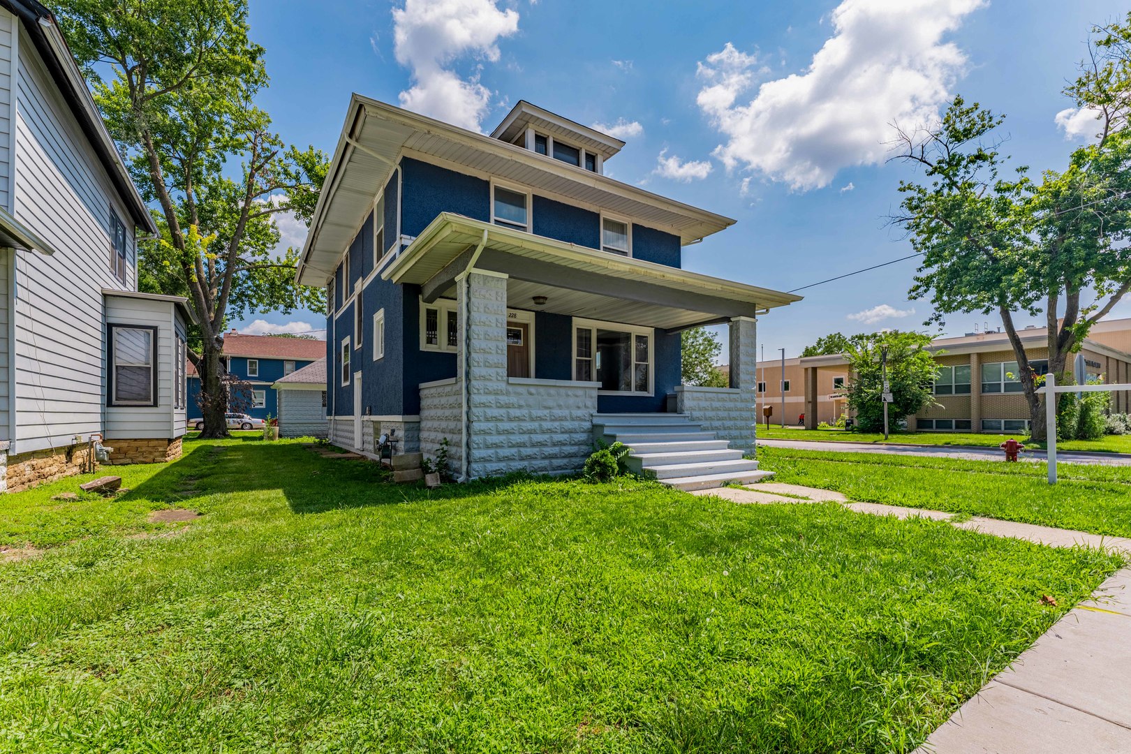 228 Richards Street Property Photo 30