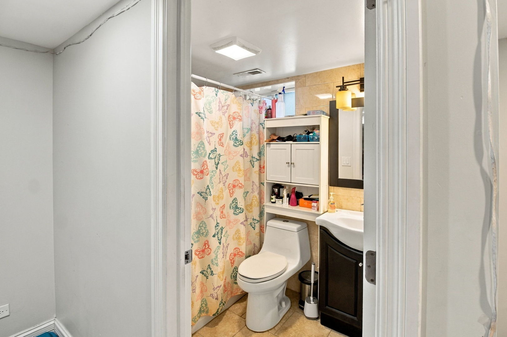 5214 Enfield Avenue Property Photo 27