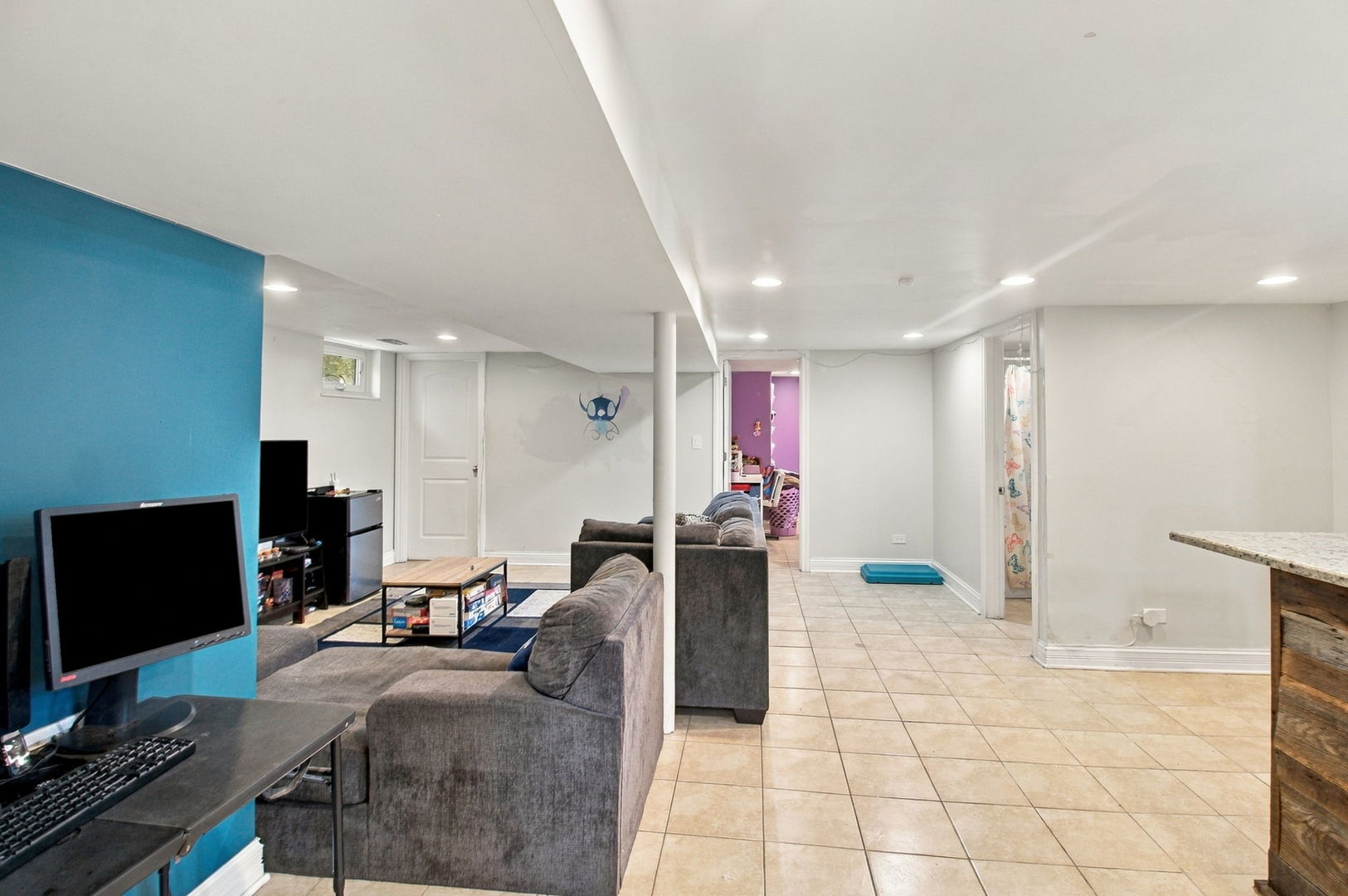 5214 Enfield Avenue Property Photo 33