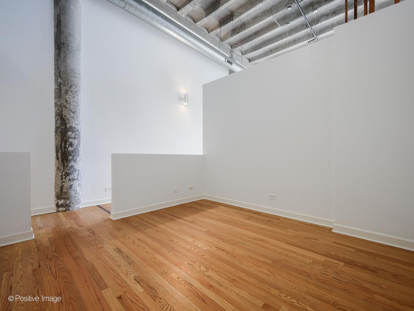 2545 S Dearborn Street 319 Property Photo 20
