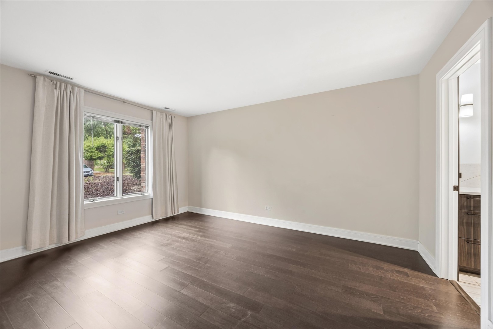 9744 Mill Drive E1 Property Photo 12