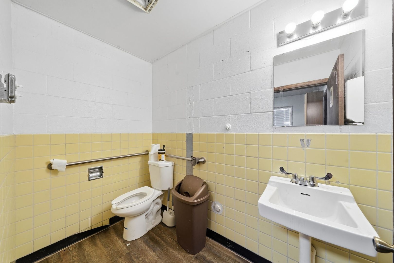 9952 S Halsted Street Property Photo 42