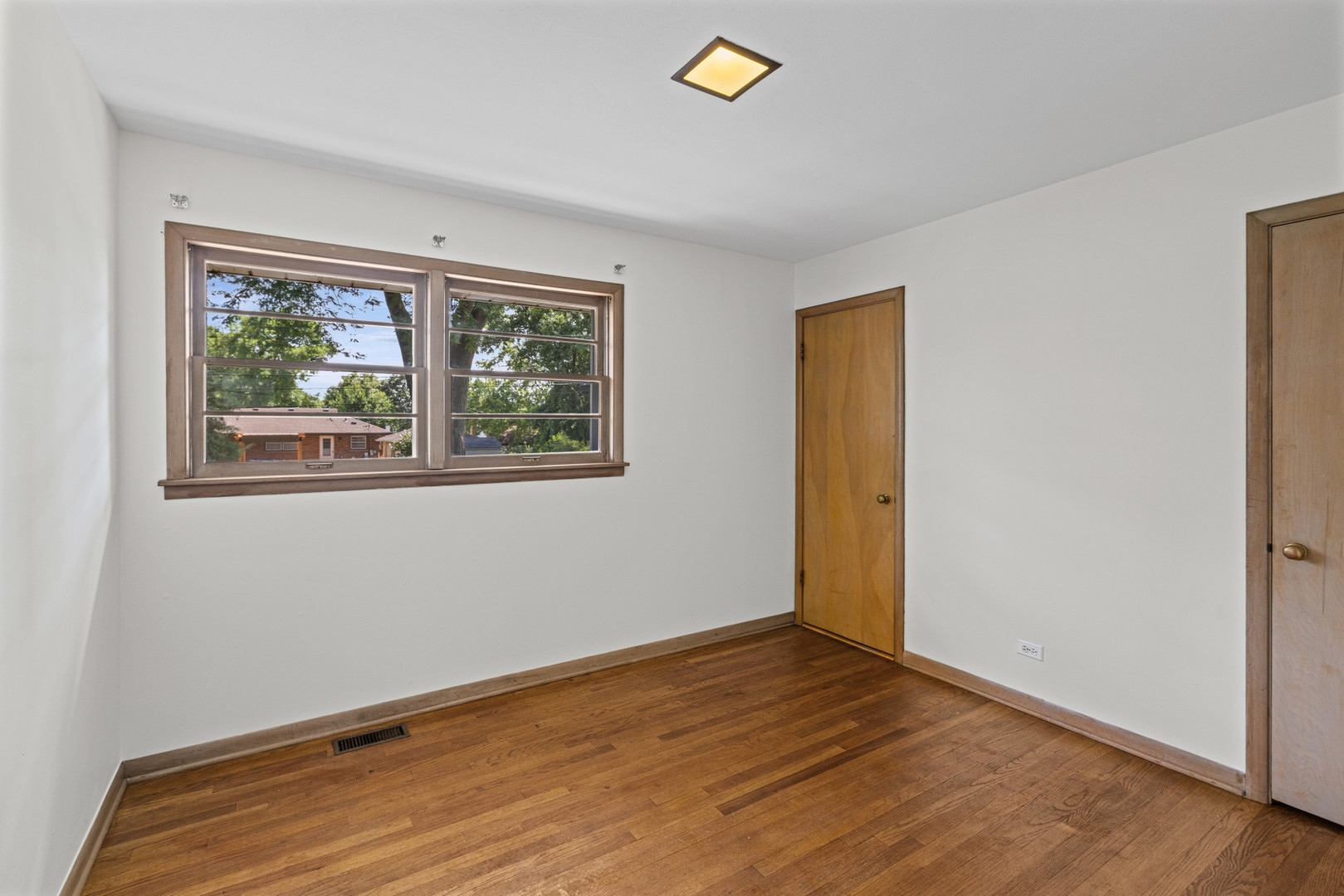 19 7th Street Property Photo 10