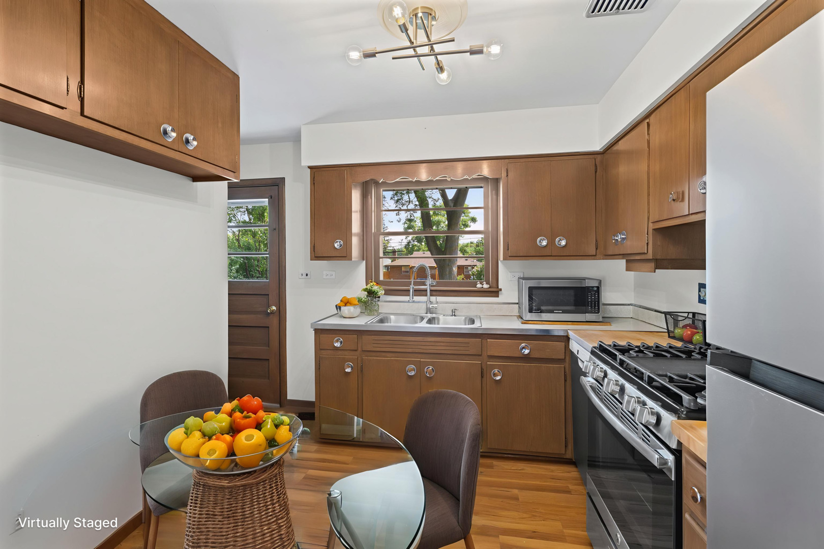 19 7th Street Property Photo 11