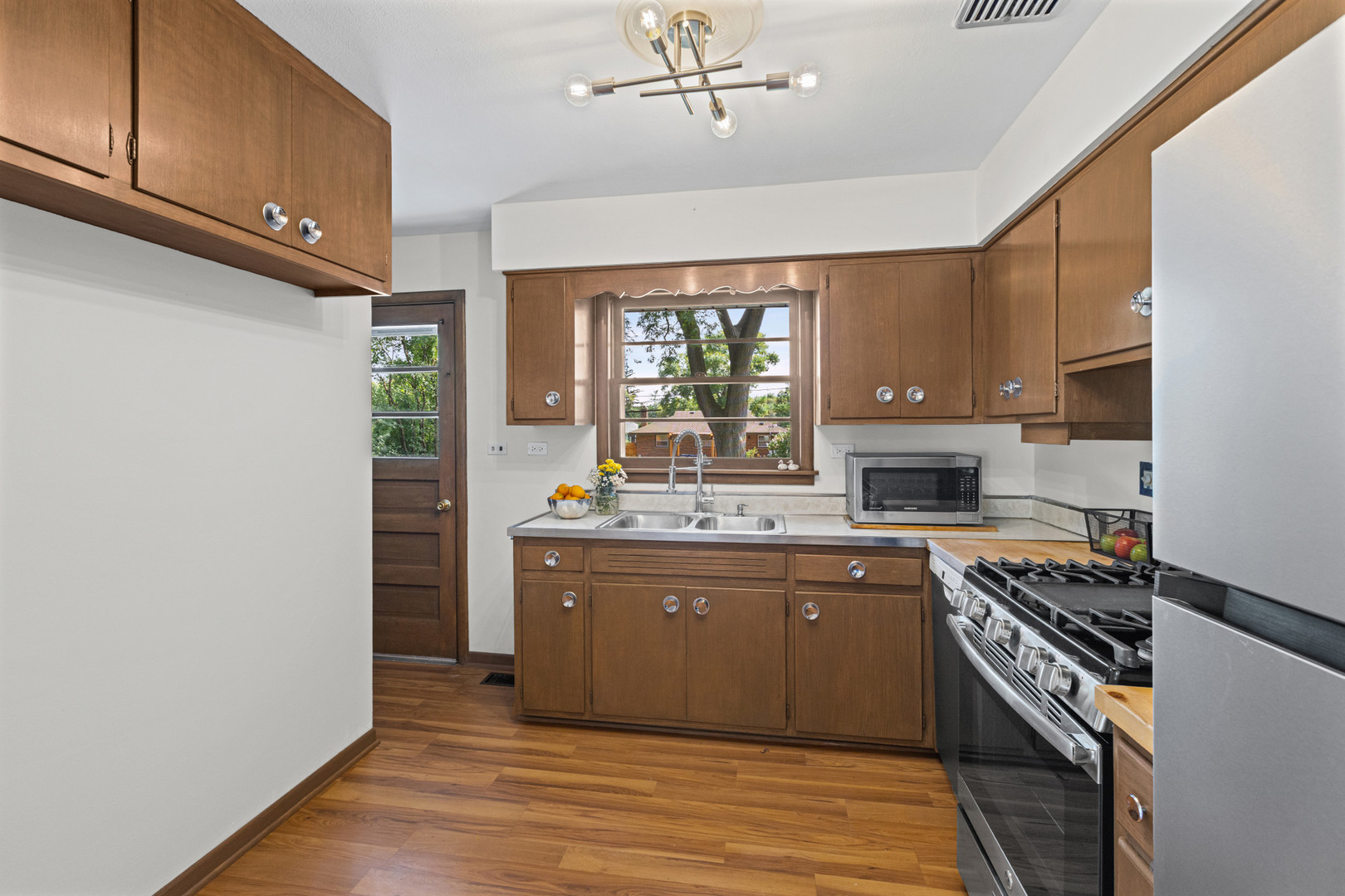 19 7th Street Property Photo 12