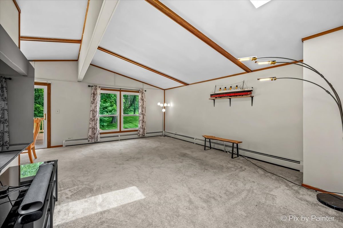 6n365 Essex Avenue Property Photo 6