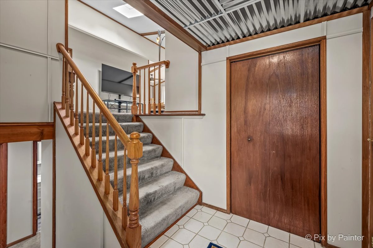 6n365 Essex Avenue Property Photo 18