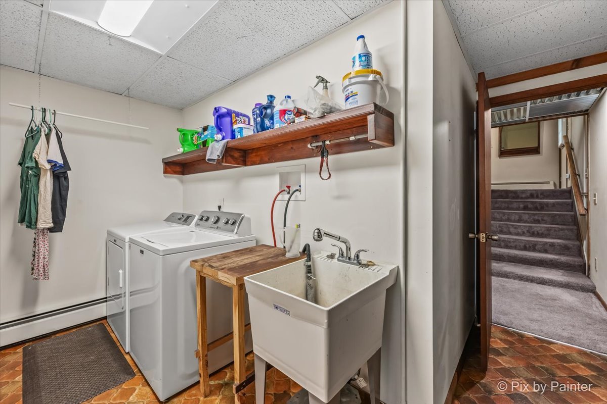 6n365 Essex Avenue Property Photo 28