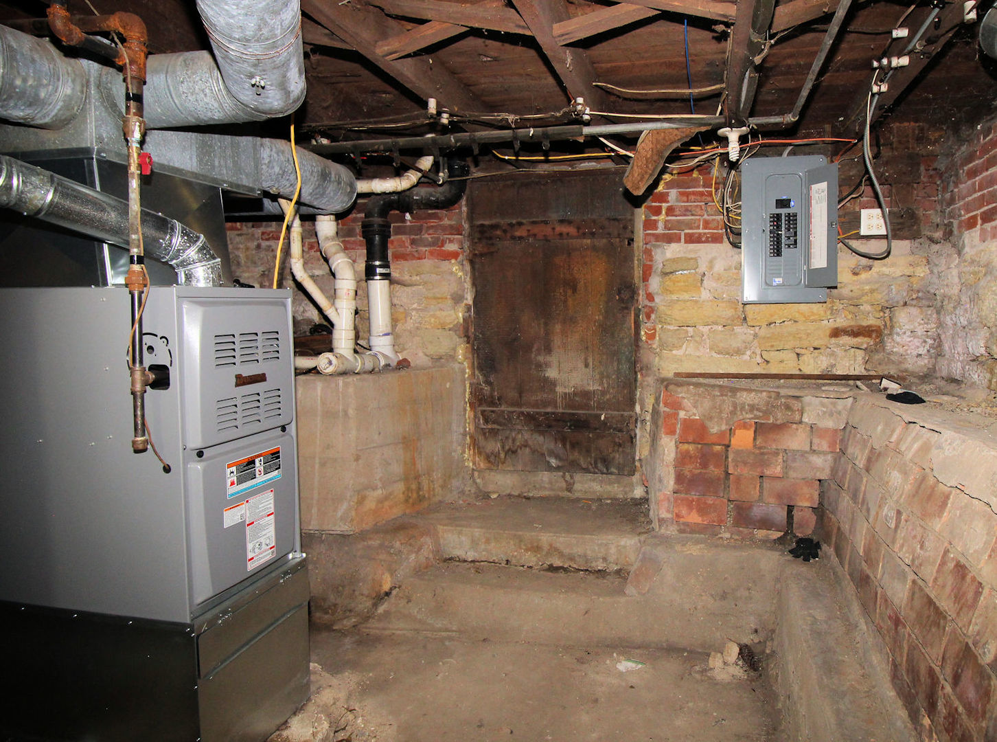 320 E Railroad Property Photo 22