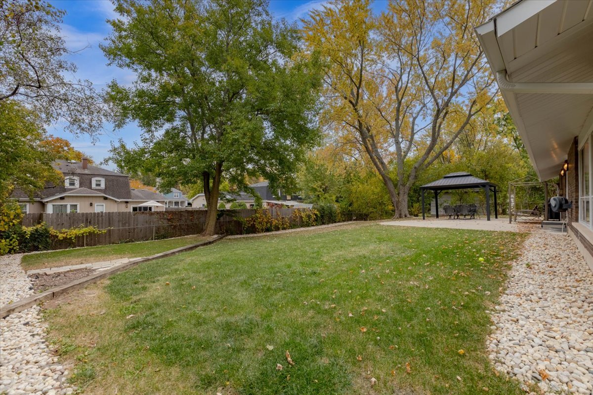 1313 Landwehr Road Property Photo 5
