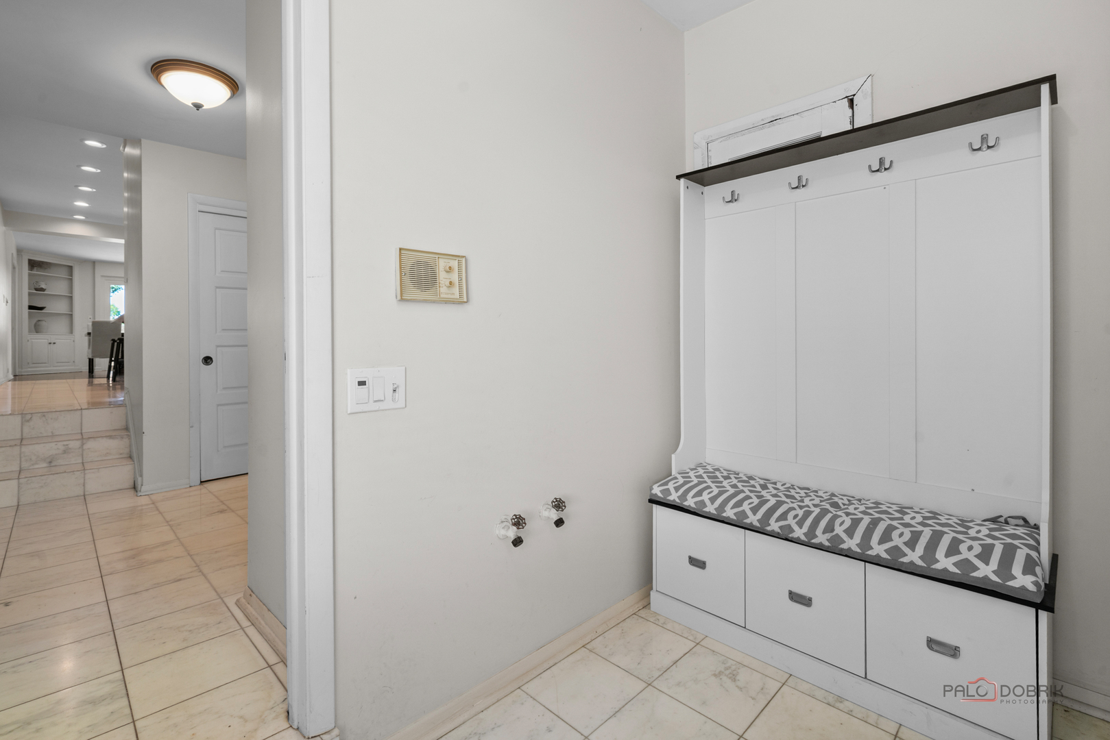 2432 Federal Court Property Photo 11