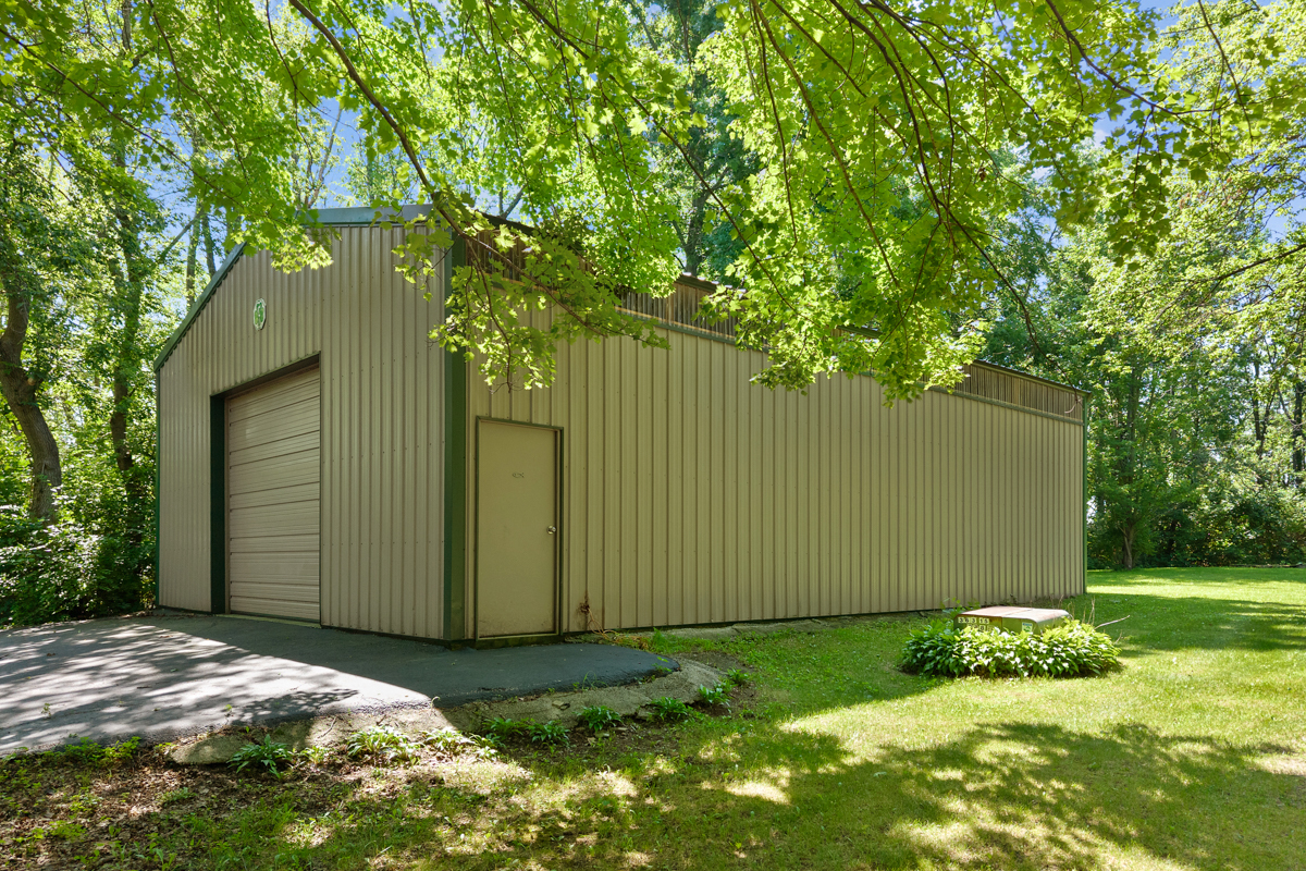 22201 Carmack Road Property Photo 2