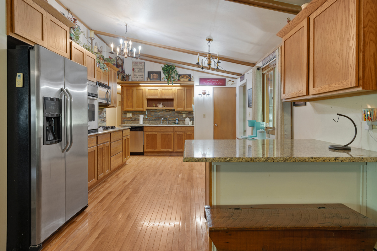 22201 Carmack Road Property Photo 9