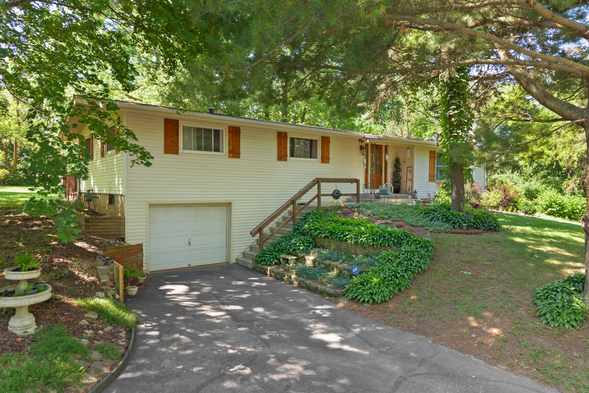 22201 Carmack Road Property Photo 27