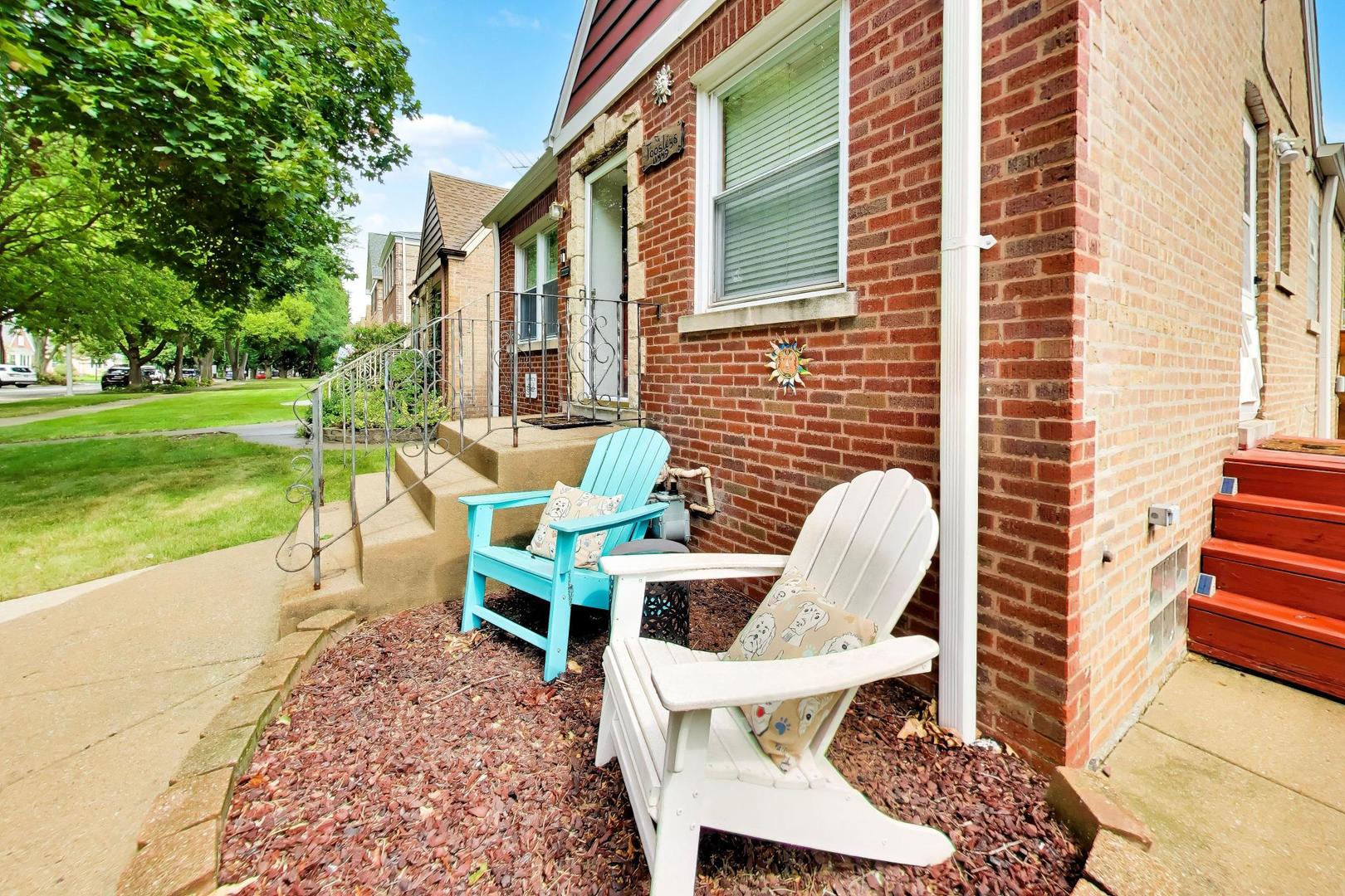 11449 S Fairfield Avenue Property Photo 4