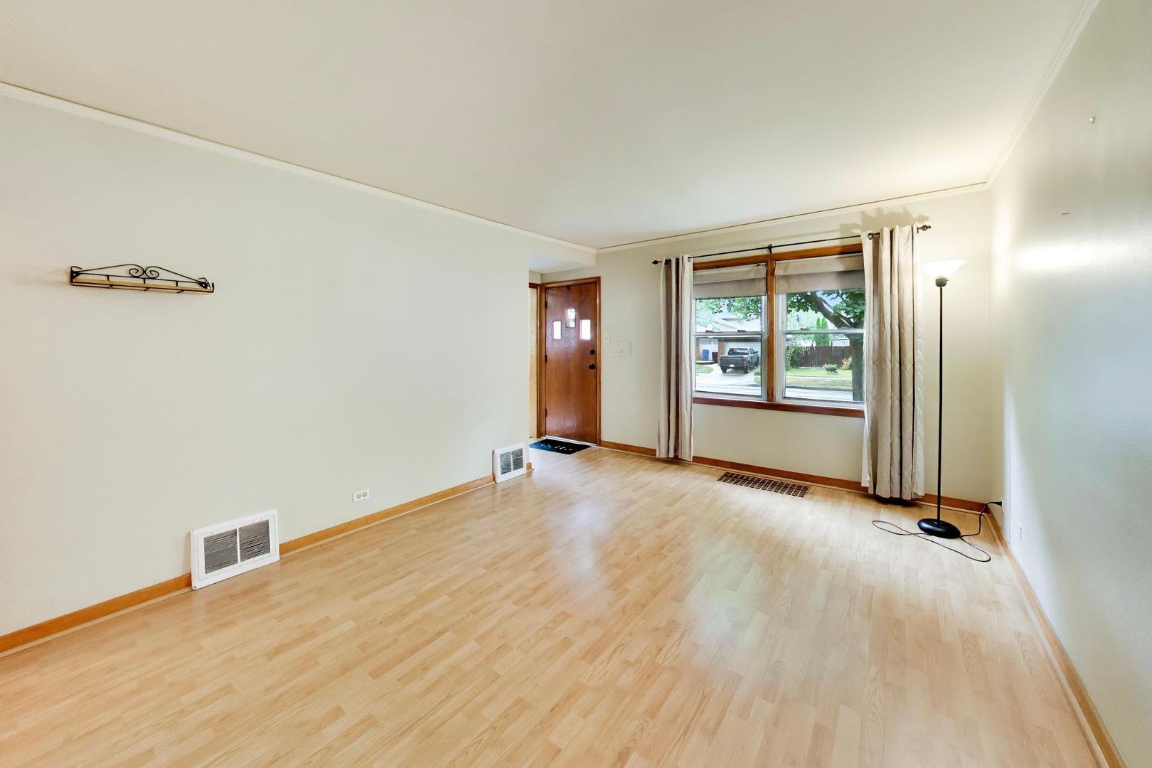 11449 S Fairfield Avenue Property Photo 5