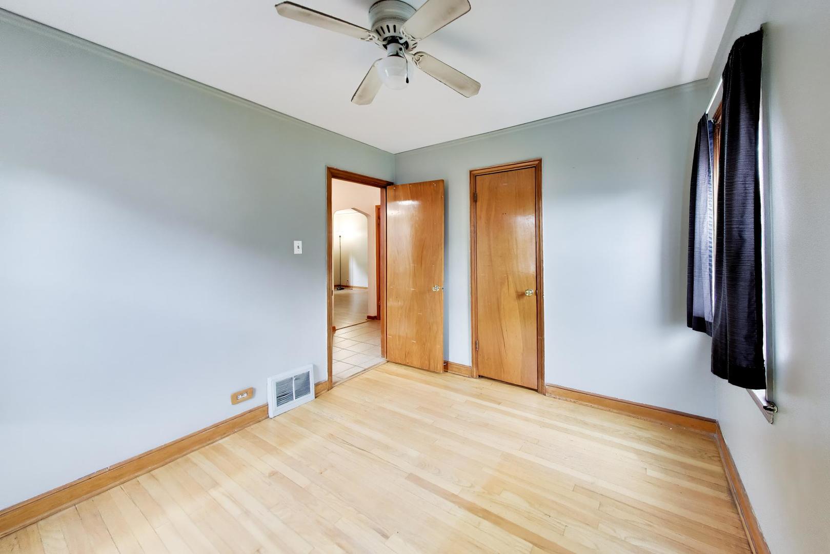 11449 S Fairfield Avenue Property Photo 22
