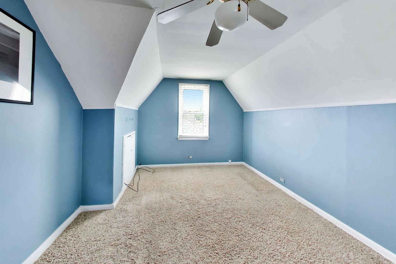11449 S Fairfield Avenue Property Photo 24
