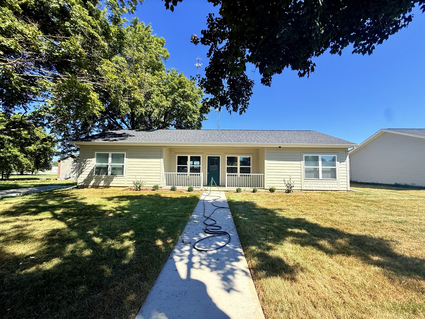 304 Elm Street Property Photo 1