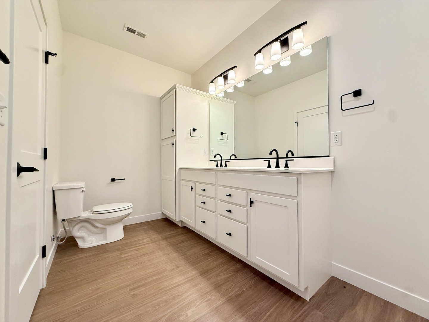 304 Elm Street Property Photo 12