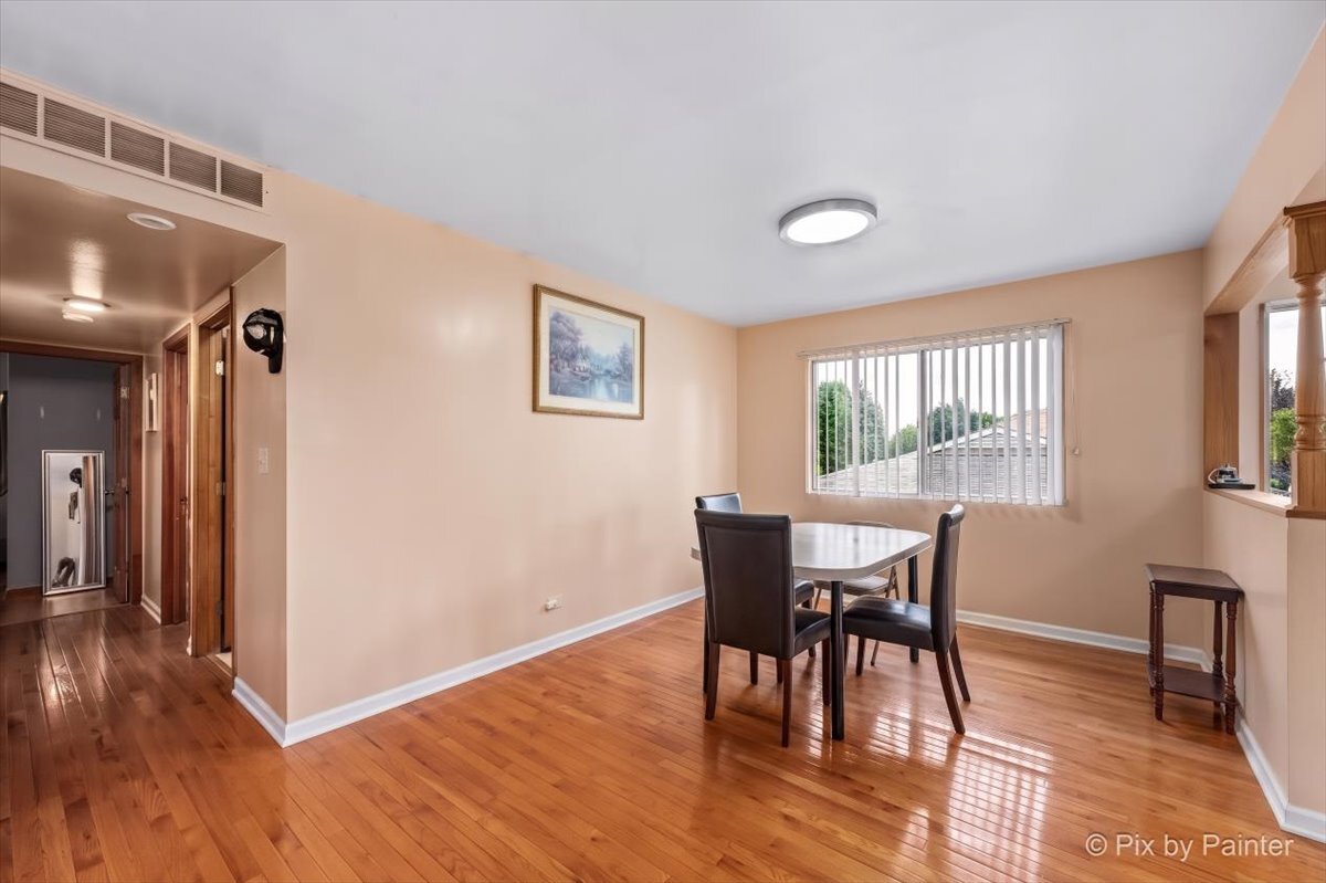 401 Longford Drive Property Photo 6