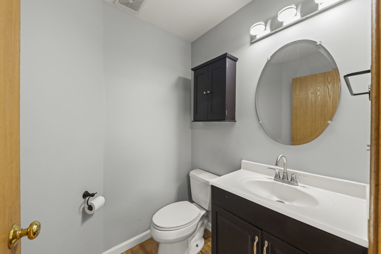 21544 Essex Drive Property Photo 5
