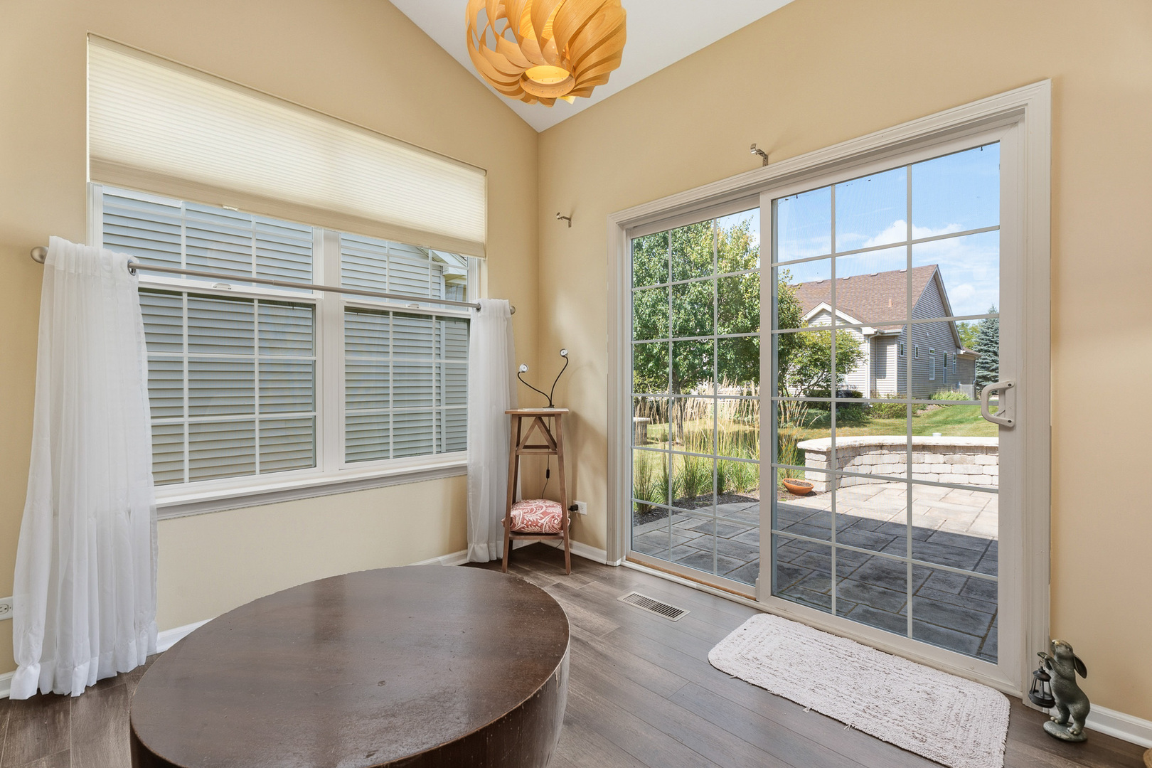 1119 Heathrow Lane Property Photo 12